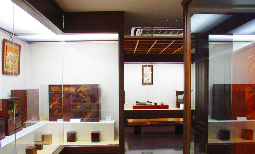 箱根寄木細工　本間木工所・本間寄木美術館　展示室